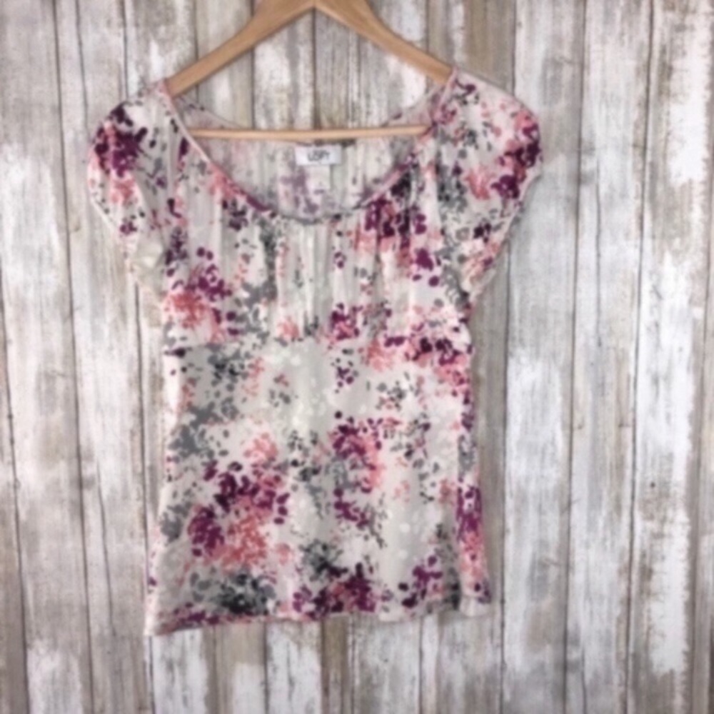 LOFT Floral Scoop Neck Top Gray Pink Cap Sleeve Blouse Small